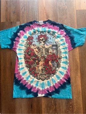 Vintage Liquid Blue, circa ‘01 Bertha Grateful Dead tee